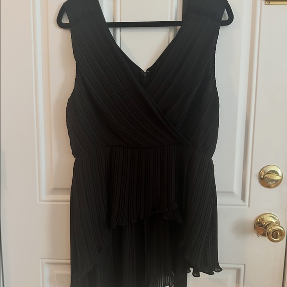 BCBG Max Azria Black Pleated Blouse – Flowy Modern Fit - Picture 2 of 4